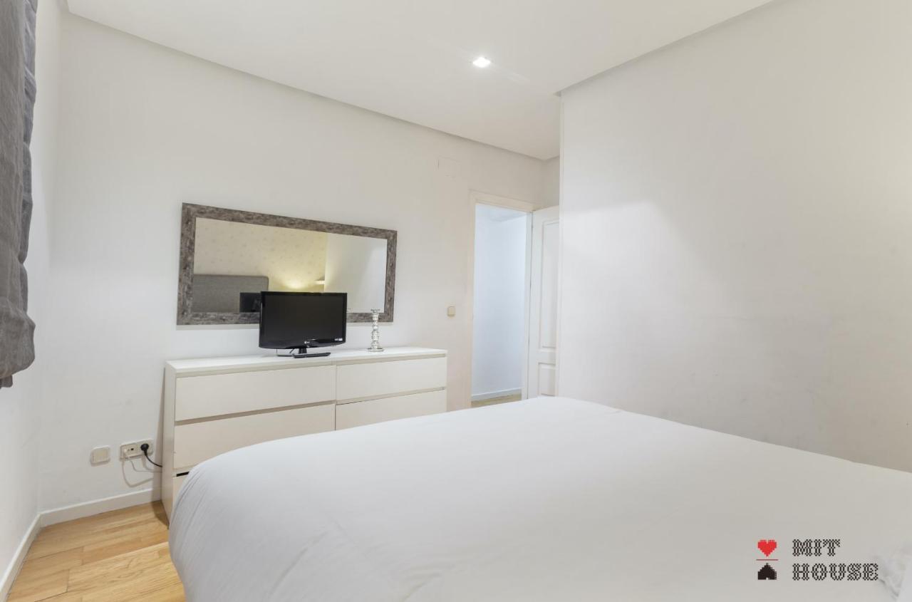Mit House Puerta Del Sol III En Madrid Apartment Exterior foto